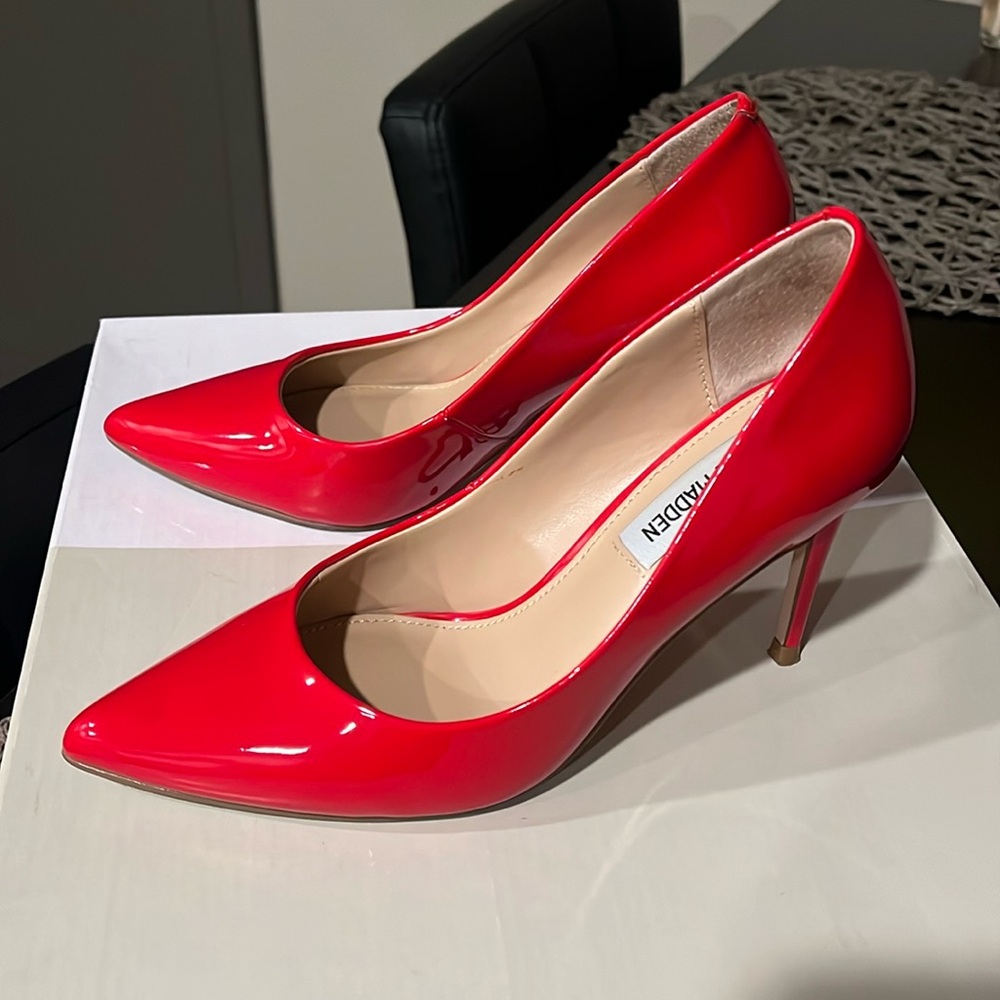 Red Pumps - image 1
